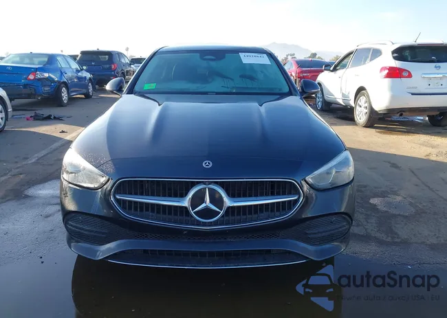 W1KAF4GB7NR030901: 44028842