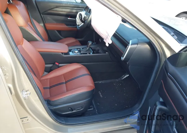 7MMVABXY1RN173343: 44028894