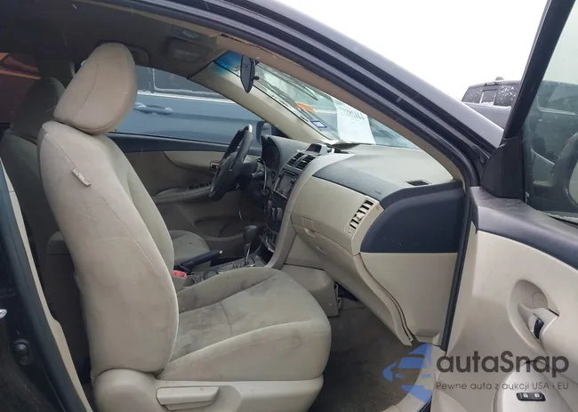 5YFBU4EE9DP174900: 44028897