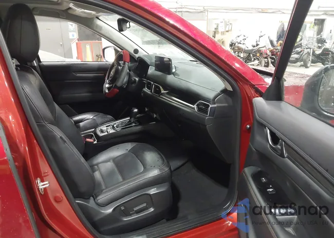 JM3KFBEM2N1546189: 44028917