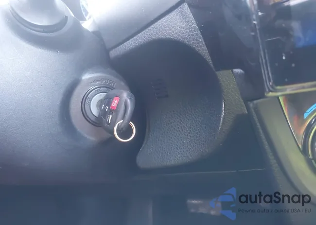 2T1BURHE4EC040774: 44028940