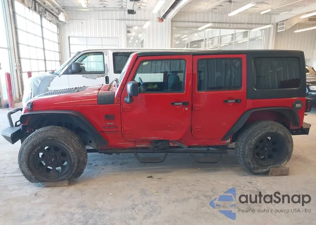 1C4BJWDG8GL271820: 44028954