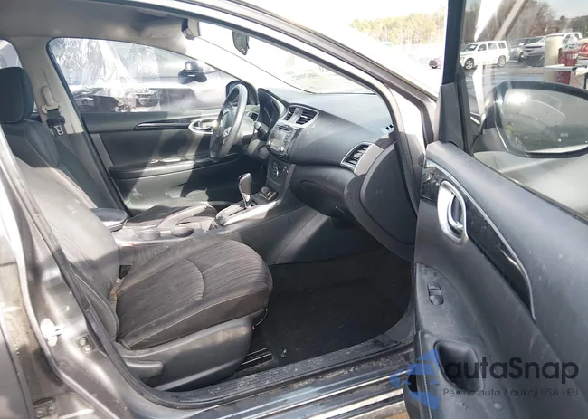 3N1AB7AP5JL639047: 44029052