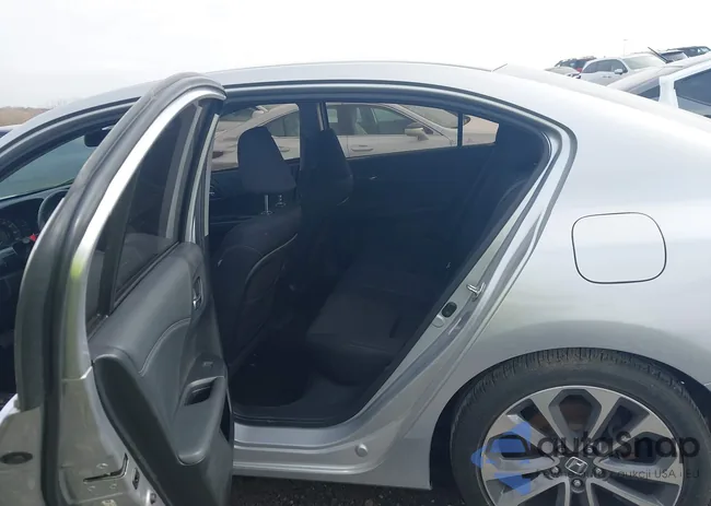 1HGCR2F52EA034686: 44029085