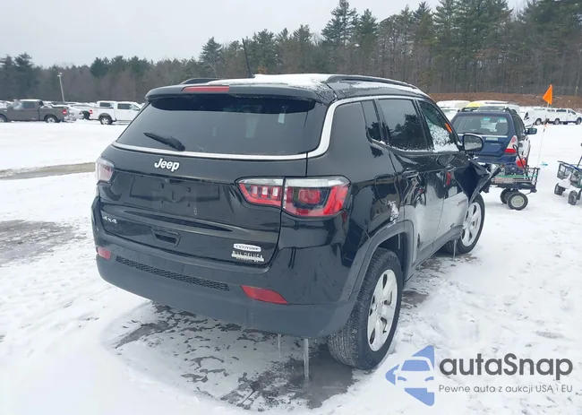 3C4NJDBB0KT703693: 44029125