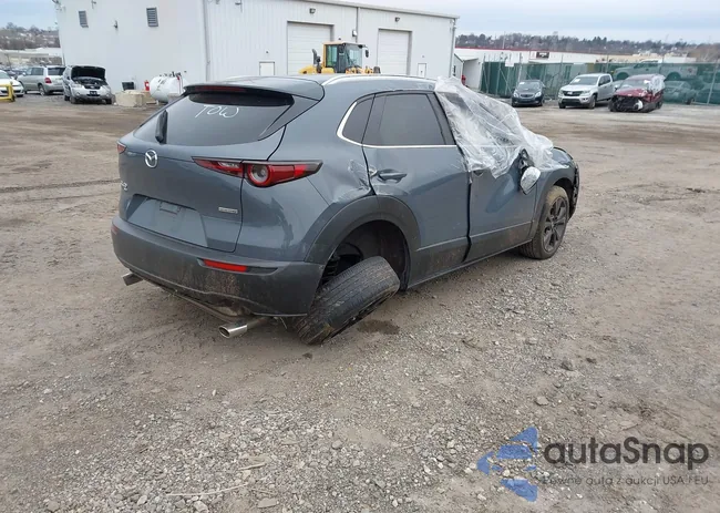 3MVDMBCM4PM579371: 44029152