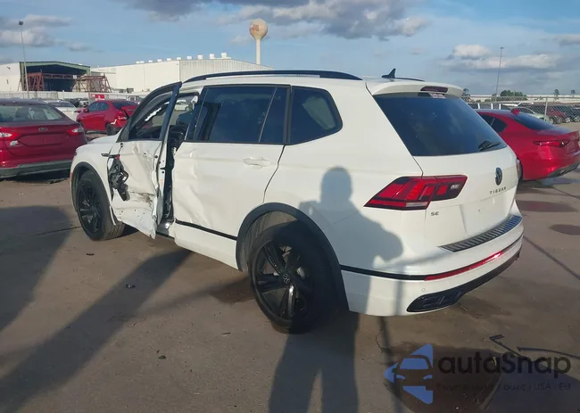 3VVCB7AX2PM130527: 44029168