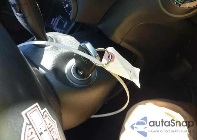 KNDJ23AU0M7142332: 44029210