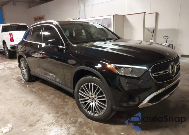 W1NKM4HB8SF376450: 44028337