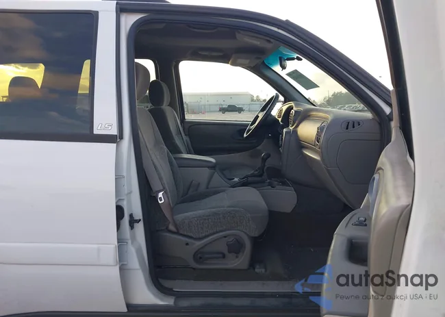 1GNDS13SX22409765: 44028415