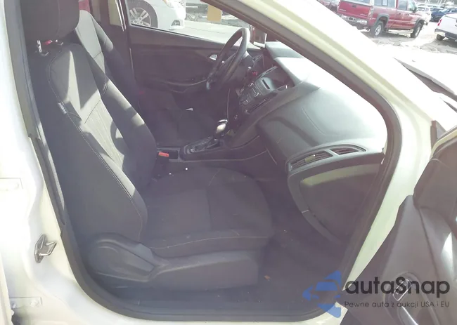 1FADP3F2XGL402050: 44028454