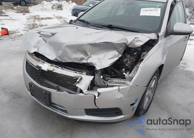 1G1PC5SB8D7145262: 44028551