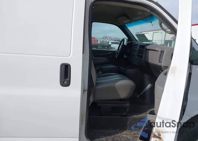 1GCWGFCAXE1159798: 44029783