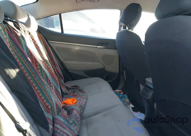 5NPD84LF1JH326122: 44029832