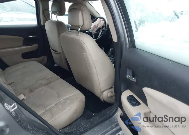 1C3BC1FB5BN606645: 44029848