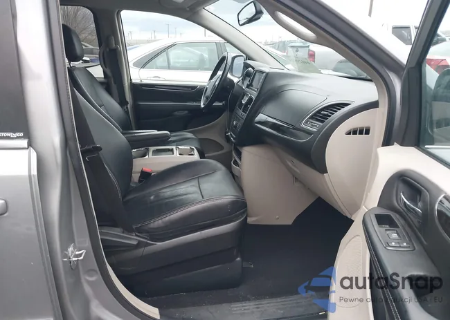 2C4RC1BG6DR793704: 44029923