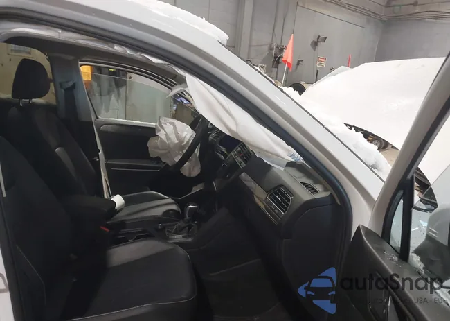 3VV2B7AX5NM163109: 44029945