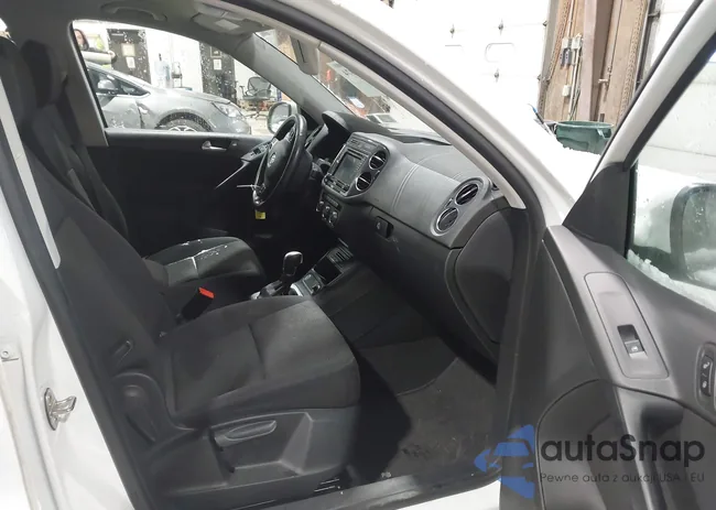 WVGBV7AX9JK004211: 44029974