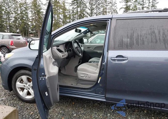 5TDKZ3DC4HS851134: 44029998