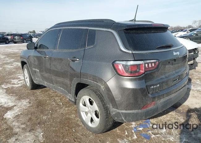 3C4NJDBB9JT270485: 44030108