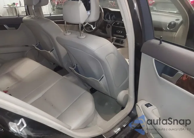 WDDGF8AB2DR294312: 44029235