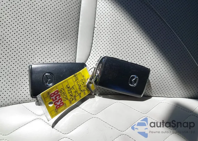 JM3TCBEY1P0636040: 44029296