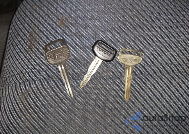 JT4RN93P4R5108983: 44029324