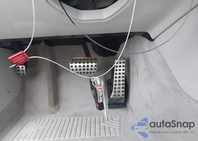 WDDHF5KB8GB243184: 44029327