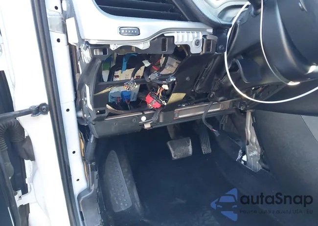 1C4PJLCS4FW689931: 44029345