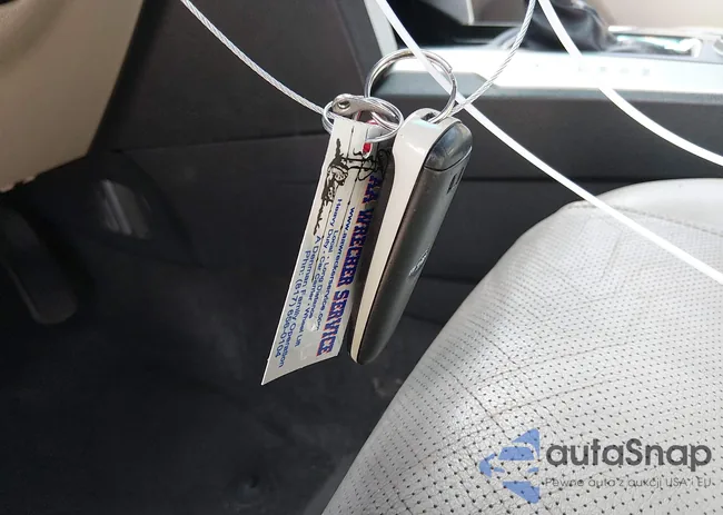 1FMHK7F81BGA50799: 44029357