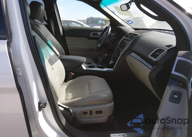 1FMHK7F81BGA50799: 44029357