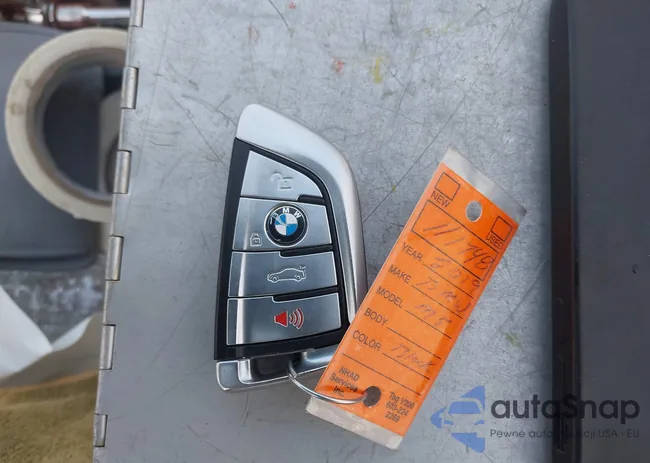 WBSJF0C51KB447575: 44029360