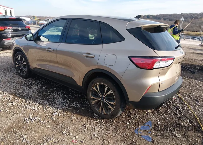 1FMCU0G67MUB00313: 44029475