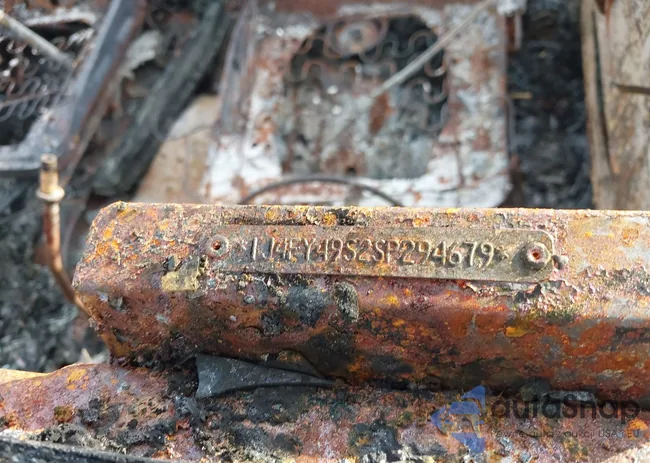 1J4FY49S2SP294679: 44029568