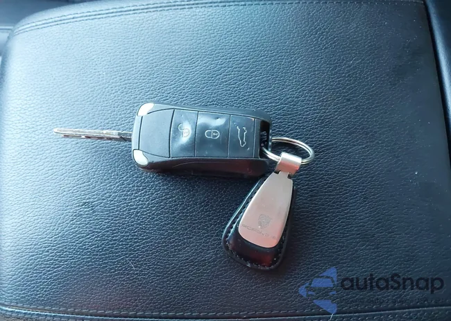 WP1AD2AP9ALA60504: 44029598