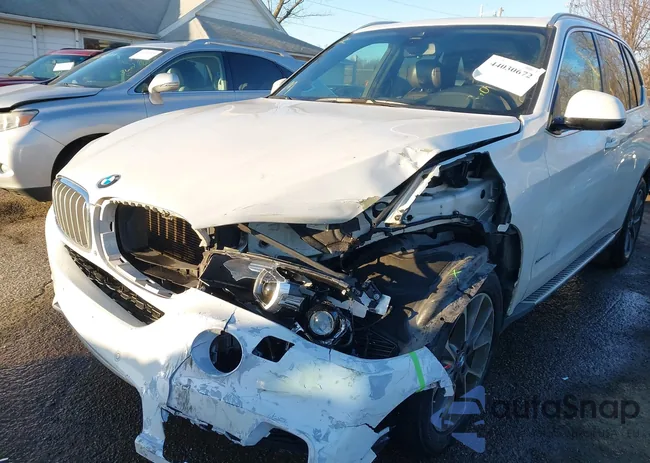 5UXKR0C3XH0X81799: 44030672