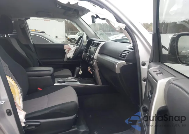 JTEEU5JR5M5240332: 44030692