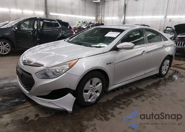 KMHEC4A42BA005182: 44030703