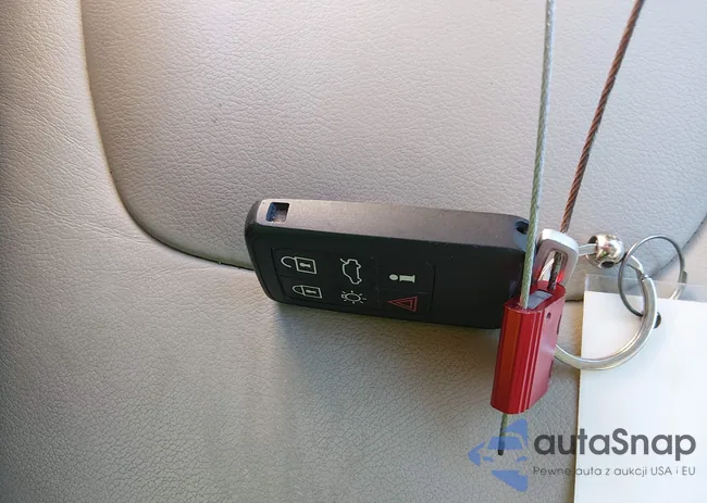 YV440MDC4F2620258: 44030710