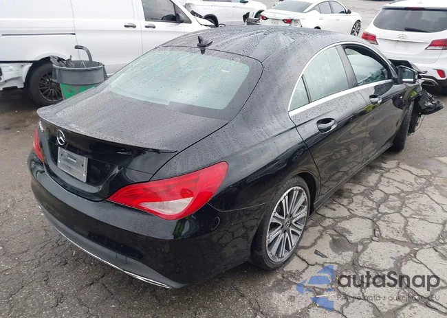 WDDSJ4EB3JN657764: 44030711