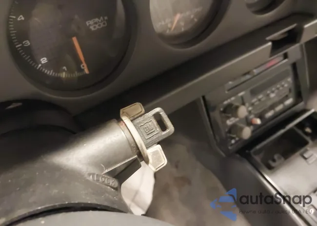 1G2FS21S2KL208967: 44030732