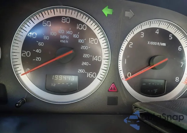 YV4952CY1D1671275: 44030787