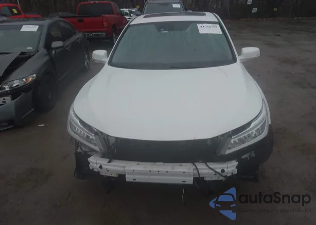 1HGCR3F93HA045550: 44030792