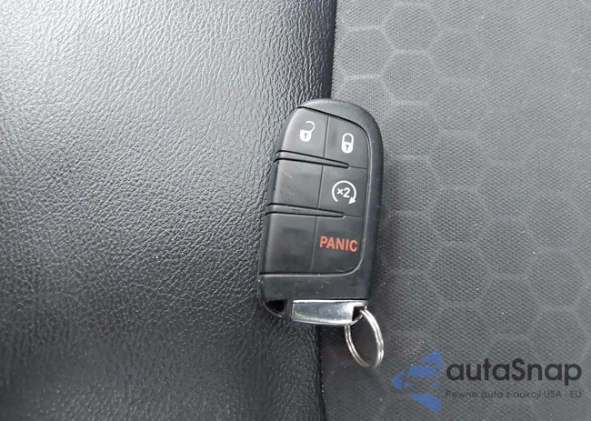 3C4NJDBB4JT113978: 44030849