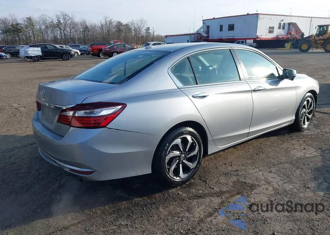 1HGCR2F70GA244658: 44030913