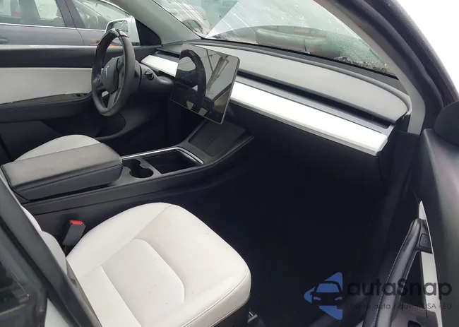 5YJYGDEE3MF282944: 44030996