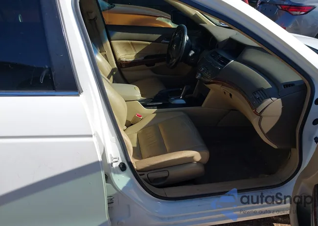 JHMCP268X8C071846: 44031078