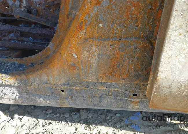 JN8AF5MR9DT204071: 44031096