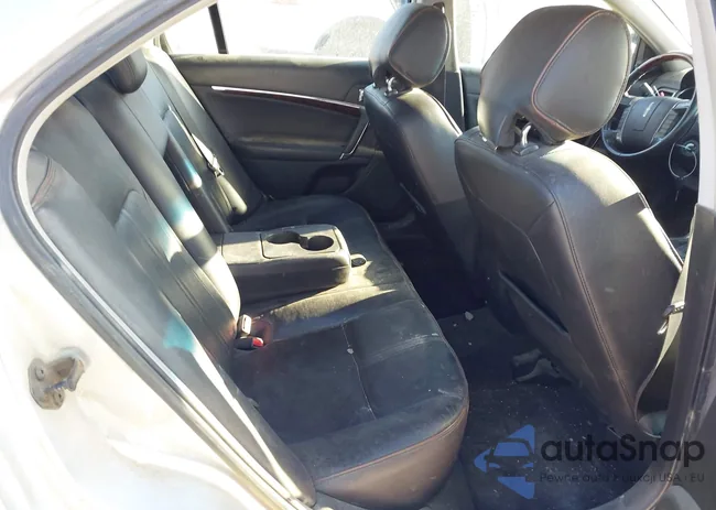 3LNHL2GC3CR837427: 44031212