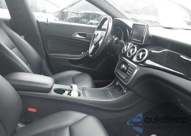 WDDSJ4EB5EN044745: 44030320